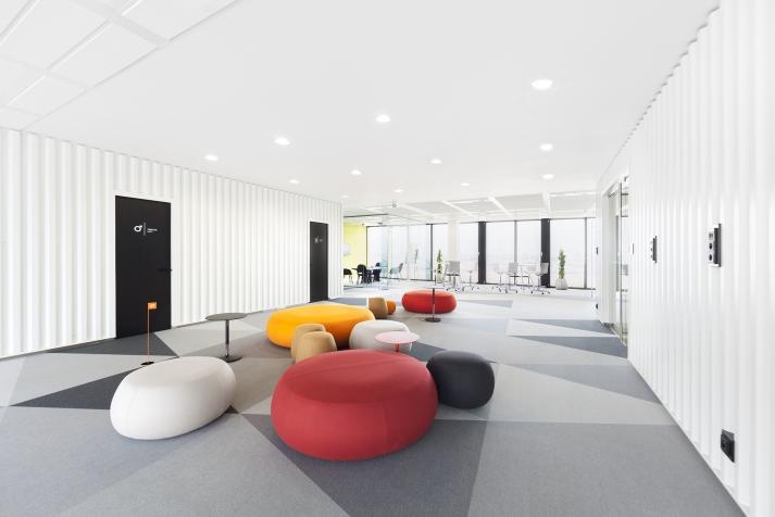 蘇州辦公室設(shè)計(jì)裝修應(yīng)該如何選擇墻面顏色呢?